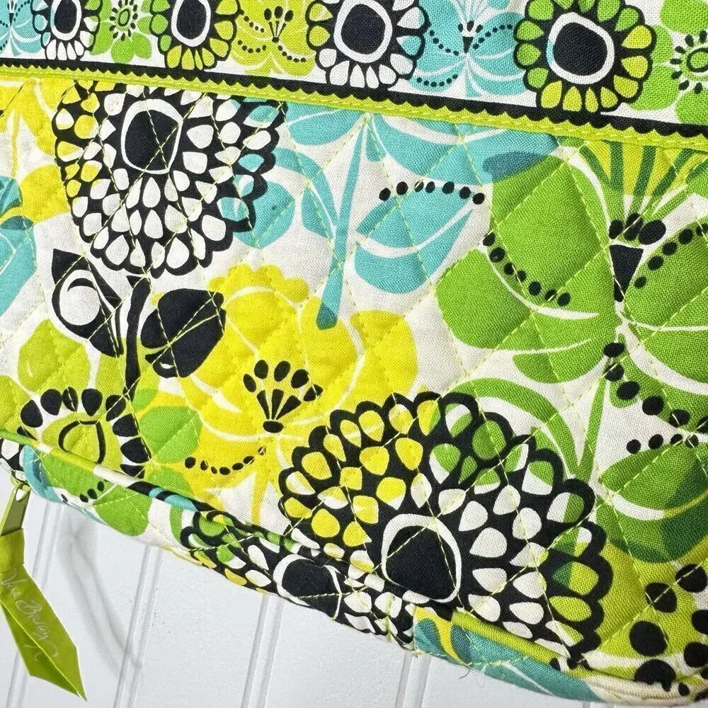 VERA BRADLEY Lime's Limes Up Good Book Bible Cover Floral Green Yellow Teal